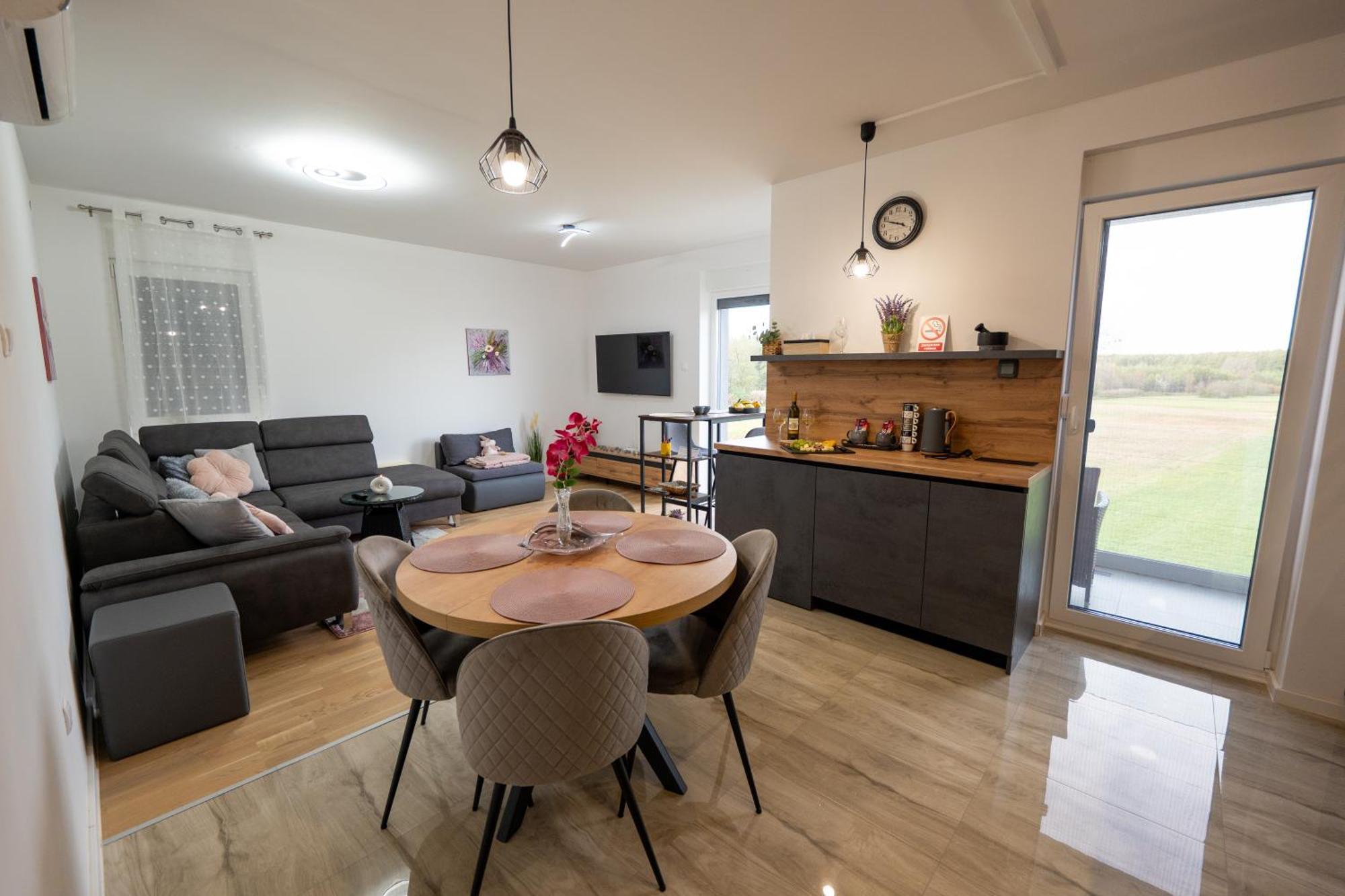 Apartment Nebo Ðurđevac Eksteriør billede